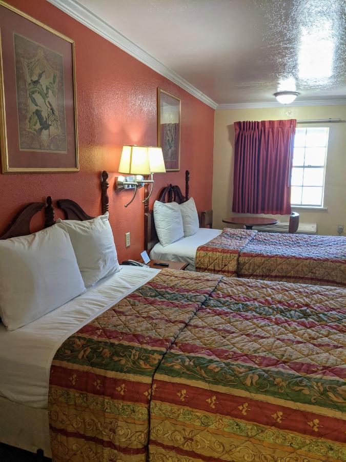 Lake Houmas Inn Экстерьер фото