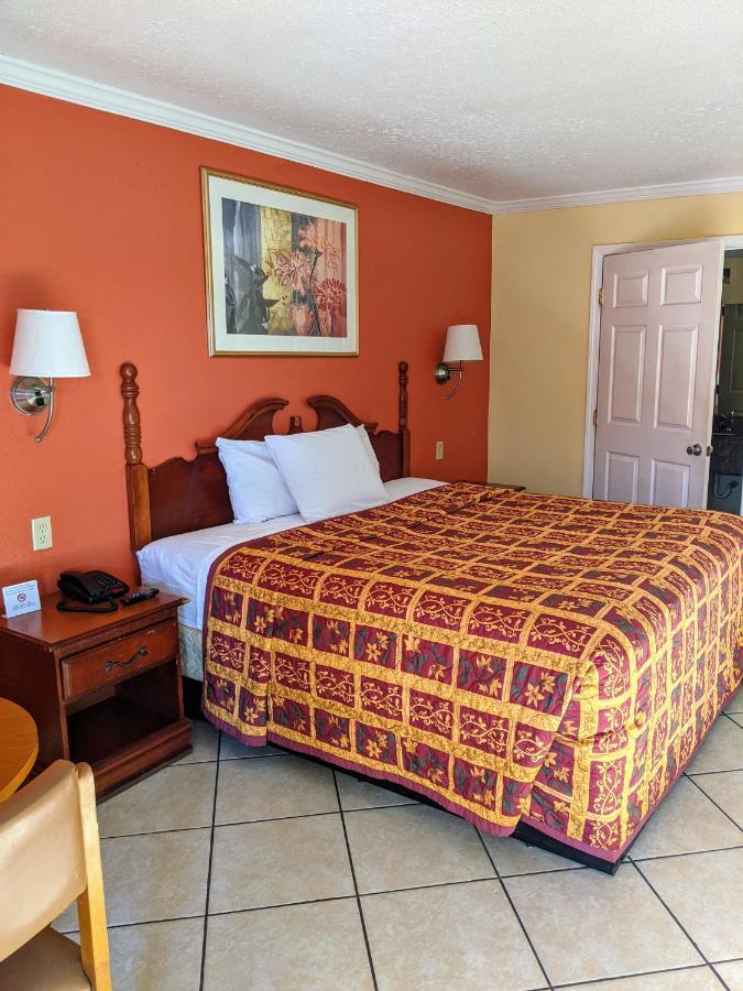 Lake Houmas Inn Экстерьер фото